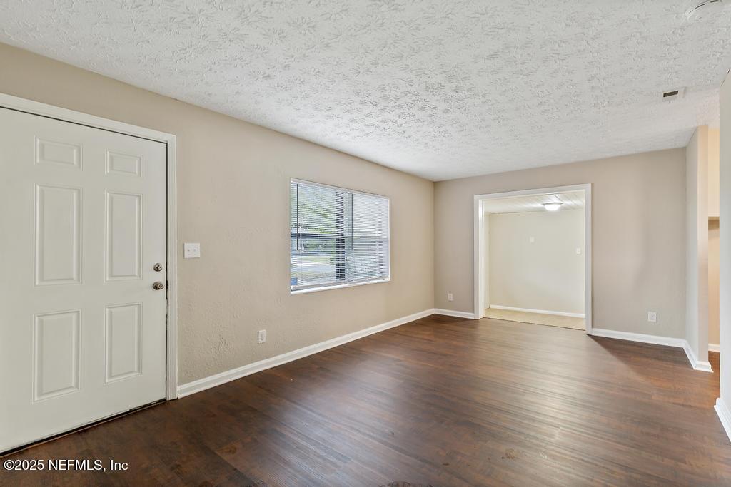 7939 Denham Road East Jacksonville, FL 32208 - Photo 8 of 33 7939 E Denham-9