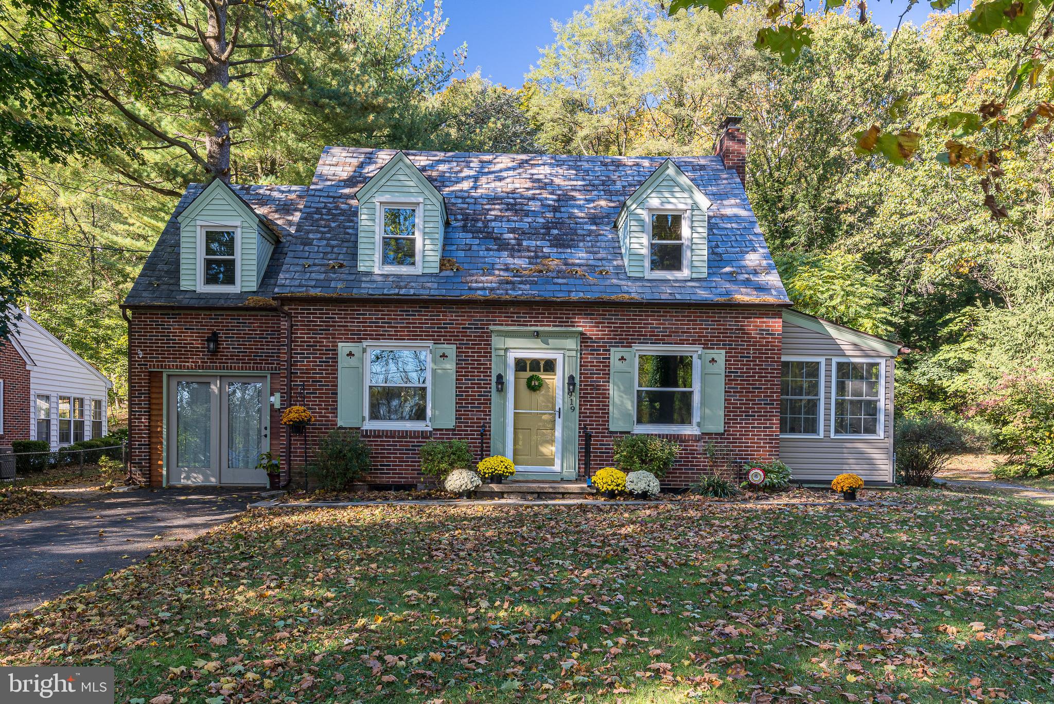 919 Valley Road Lancaster, PA 17601 - Photo 1 of 38 Gallery Image 1