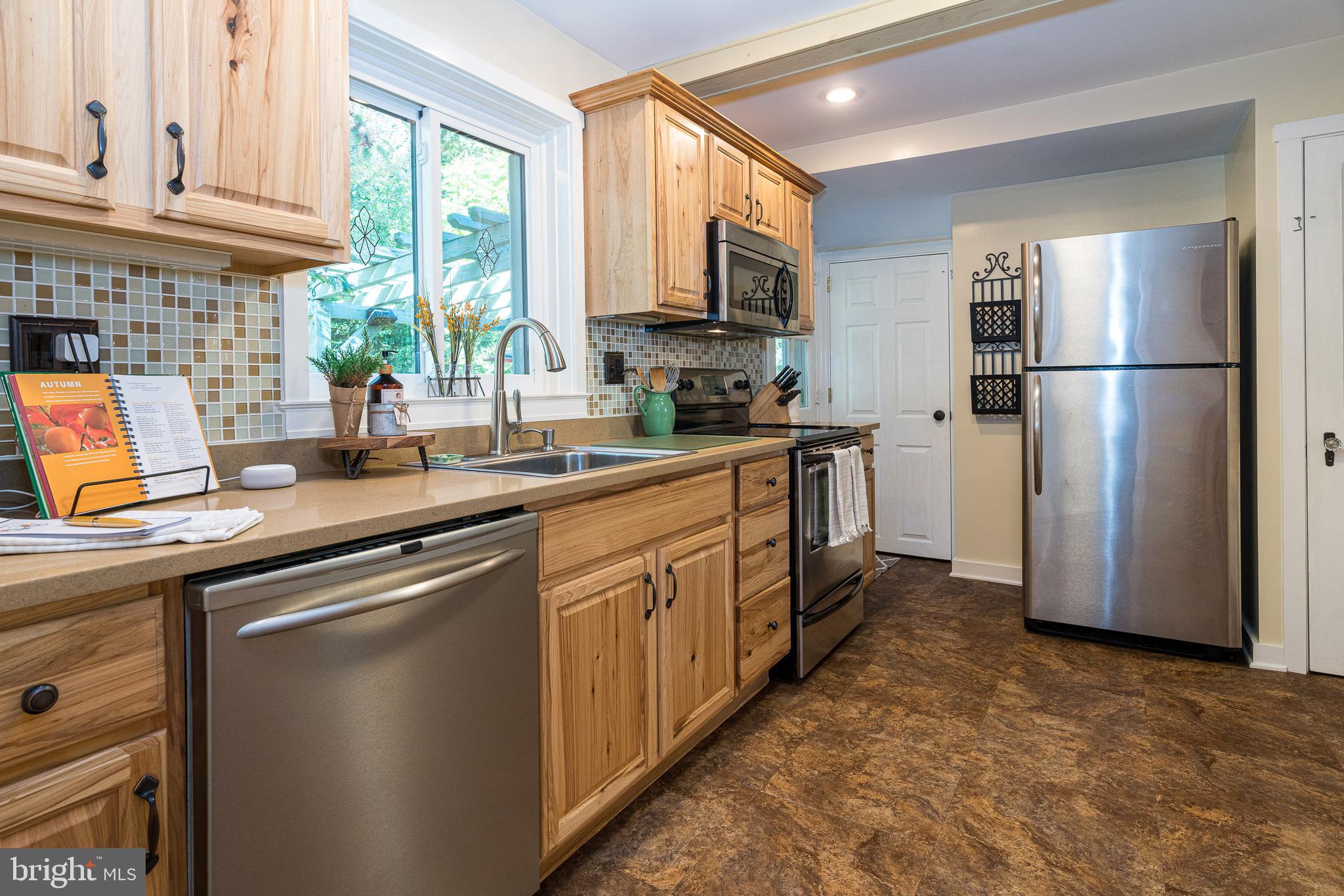 919 Valley Road Lancaster, PA 17601 - Photo 11 of 38 Gallery Image 11