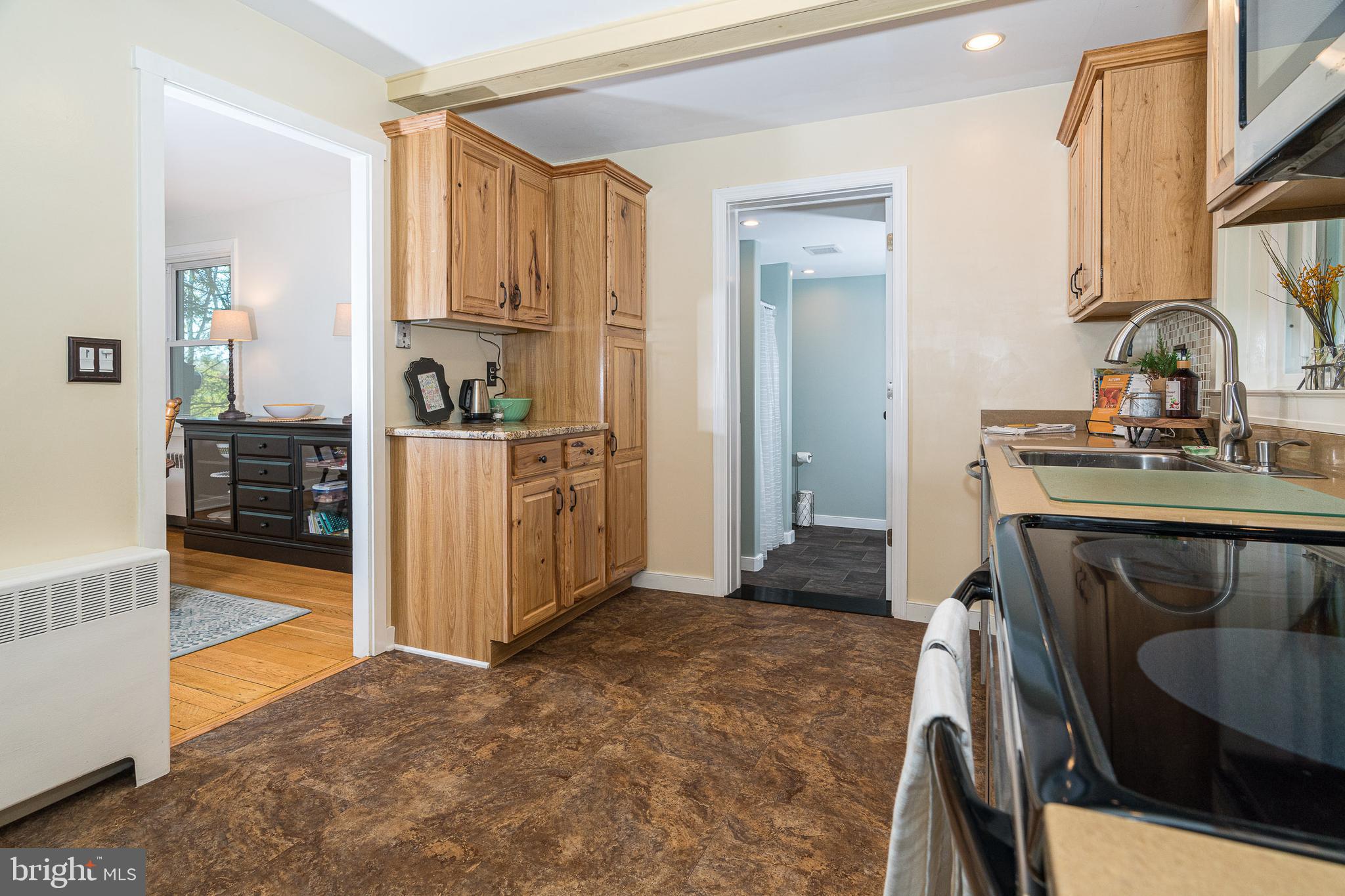 919 Valley Road Lancaster, PA 17601 - Photo 12 of 38 Gallery Image 12