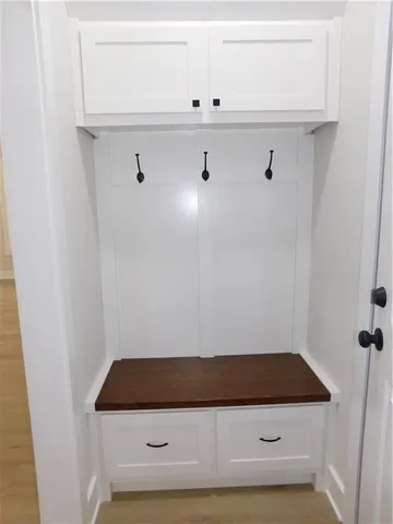 a view of utility room