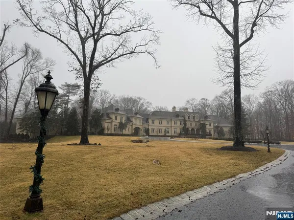 $3,900,000 | 98 Hockhockson Road, Colts Neck, NJ 07722