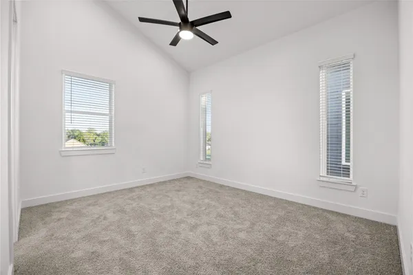 $1,700 | 14105 West Forest Drive, Houston, TX 77047