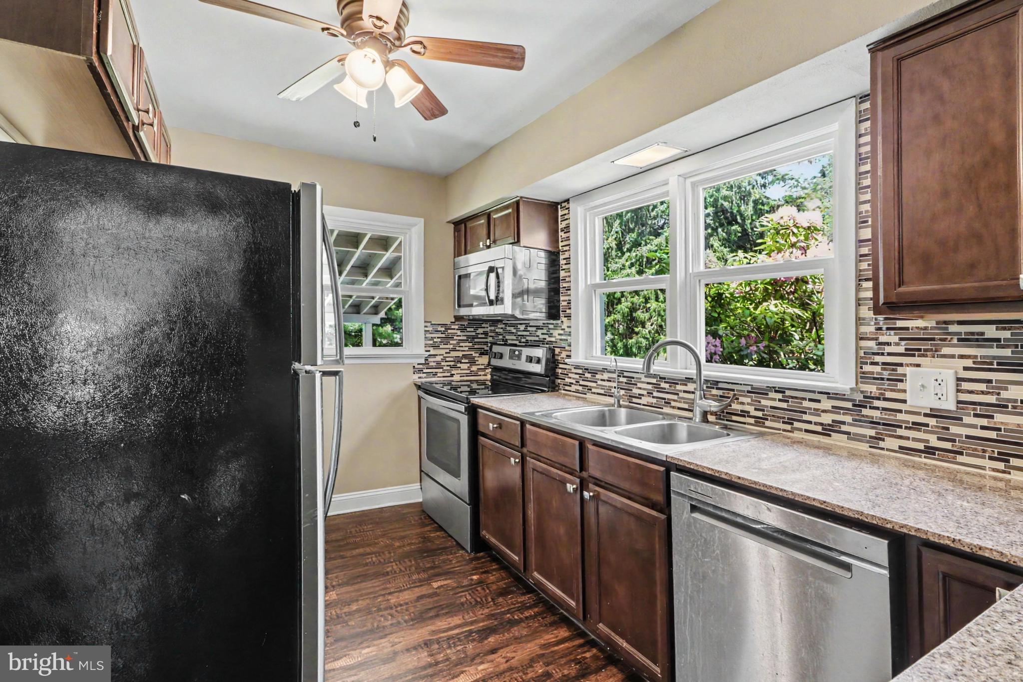 829 Old Forge Road New Cumberland, PA 17070 - Photo 8 of 28