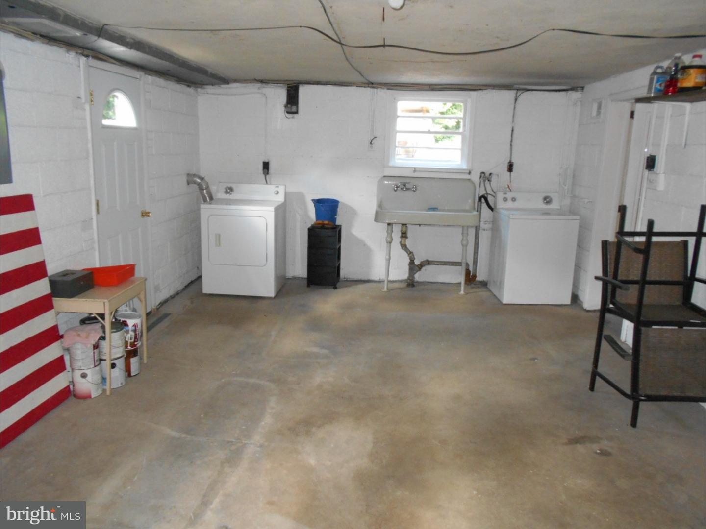 205 Wellington Road Shillington, PA 19607 - Photo 23 of 24 Garage