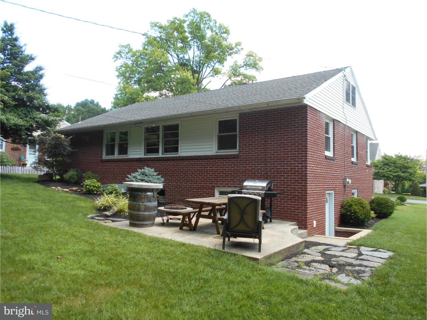 205 Wellington Road Shillington, PA 19607 - Photo 5 of 24 Exterior Back