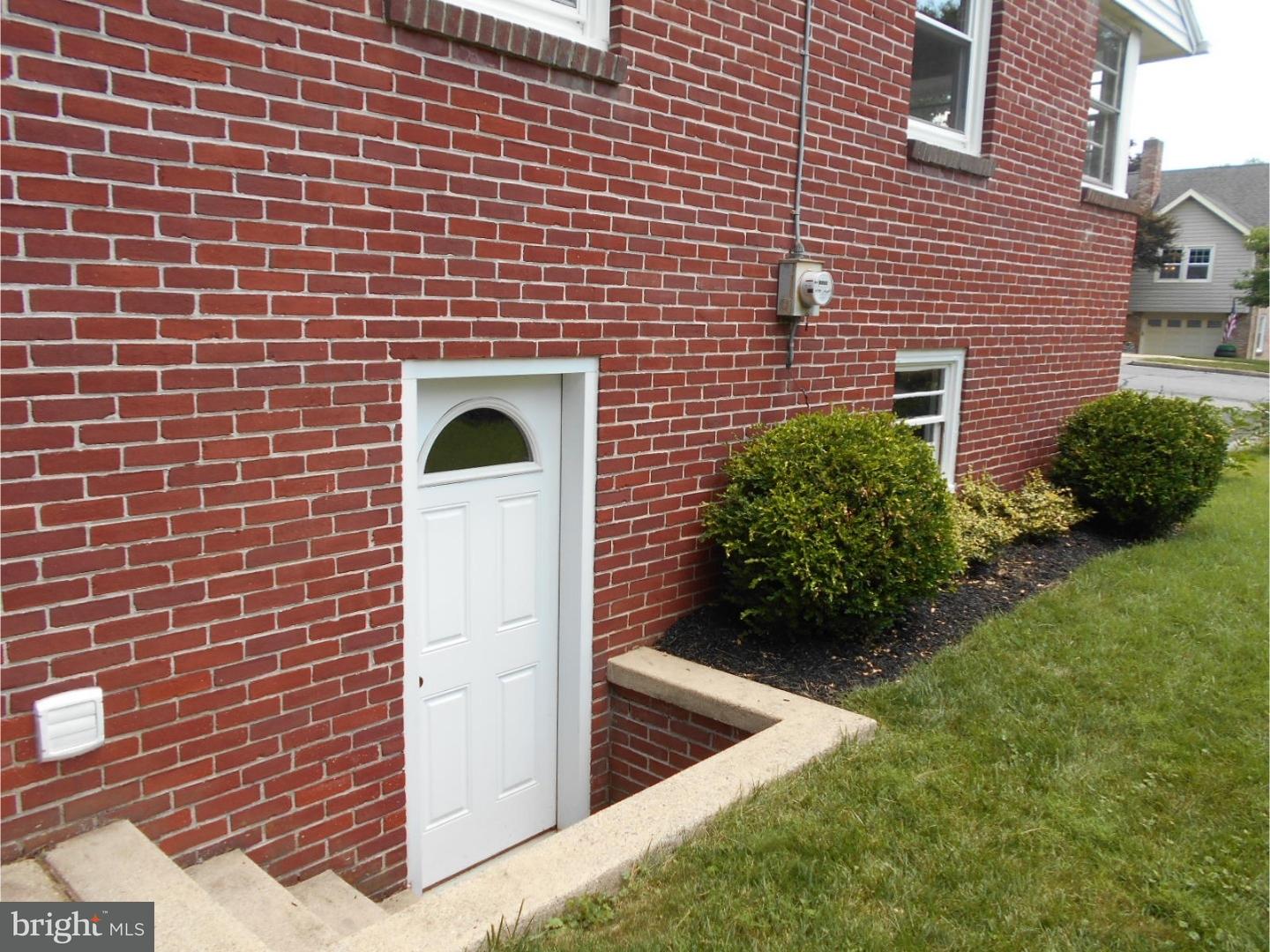 205 Wellington Road Shillington, PA 19607 - Photo 7 of 24 Exterior Side