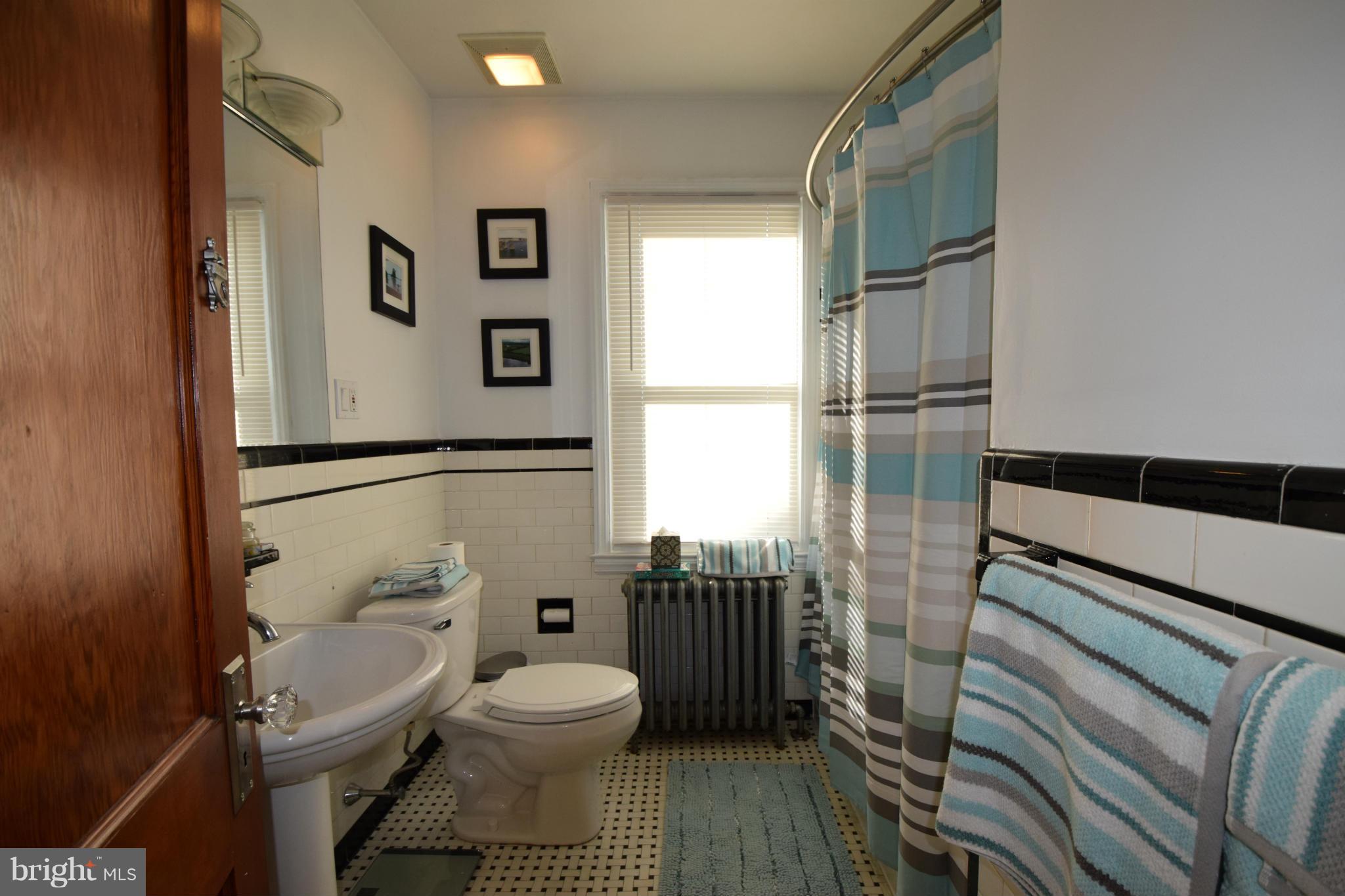 2908 Garnet Road Baltimore, MD 21234 - Photo 13 of 27 Bath