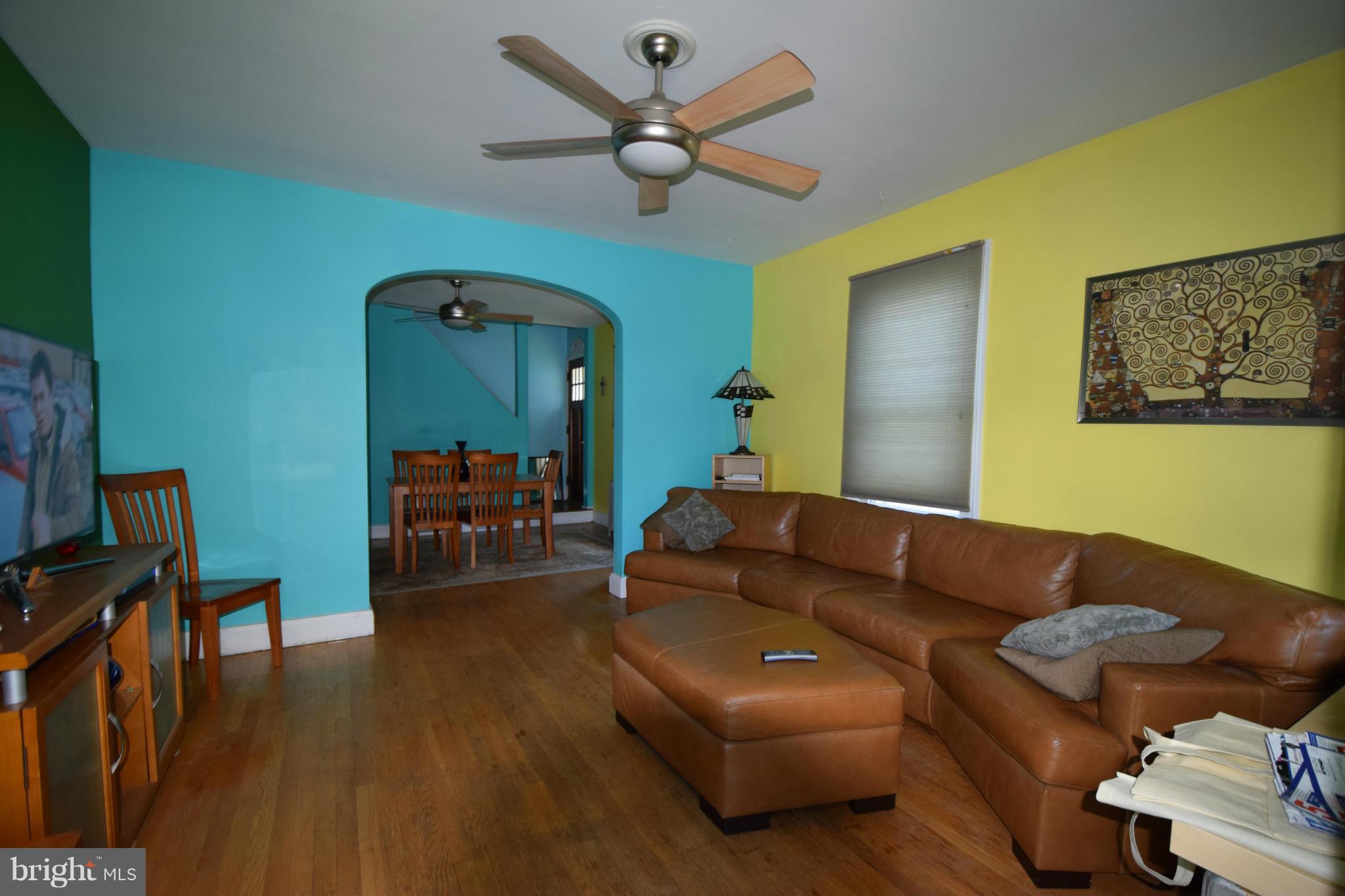 2908 Garnet Road Baltimore, MD 21234 - Photo 3 of 27 Living Room