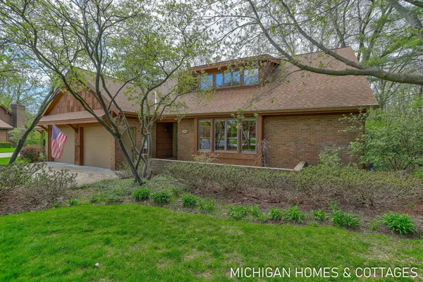 $599,000 | 309 Glen Garry Court, Holland, MI 49423