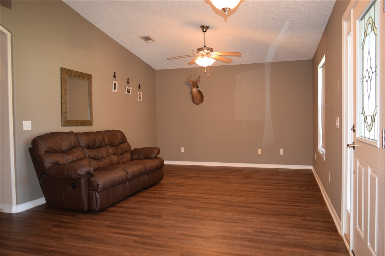 216 Woodsong Drive Foley, AL 36535 - Photo 14 of 44