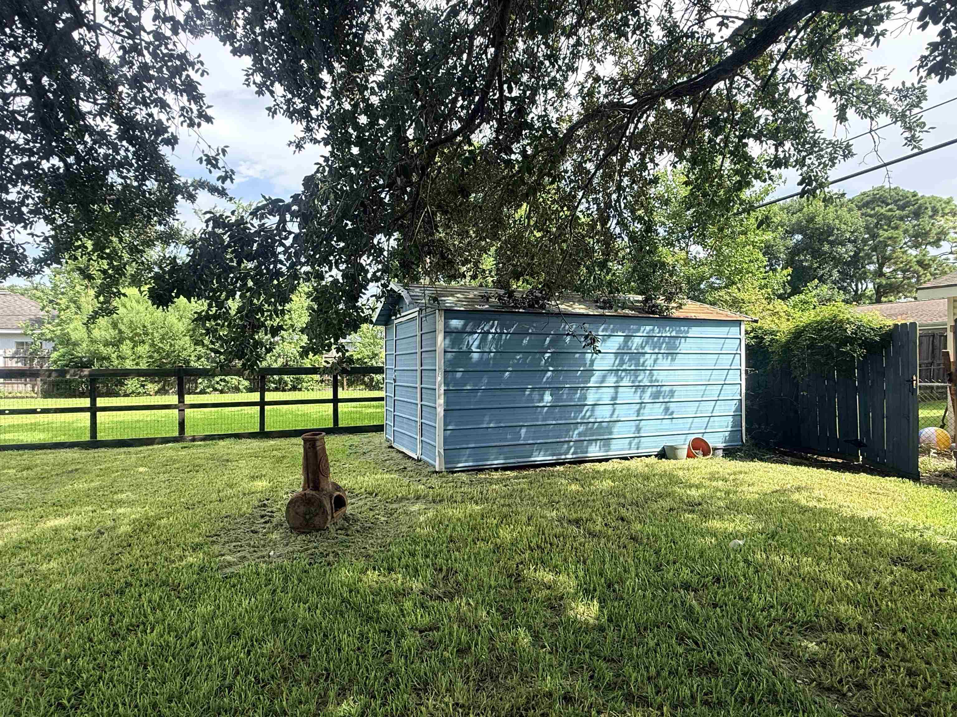 2830 Maple Avenue Groves, TX 77619 - Photo 12 of 19