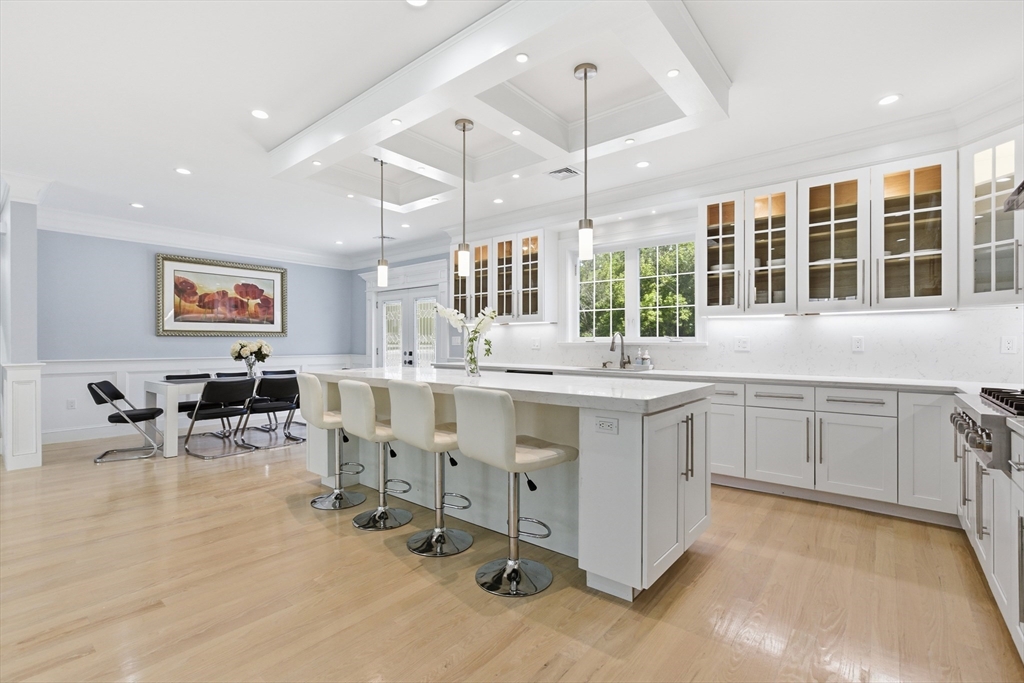 52 Ridgewood Road Milton, MA 02186 - Photo 9 of 39