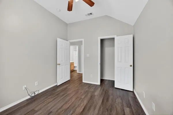 $1,875 | 3205 Carverly Avenue, Fort Worth, TX 76119