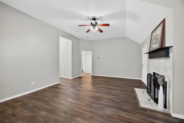 $1,875 | 3205 Carverly Avenue, Fort Worth, TX 76119