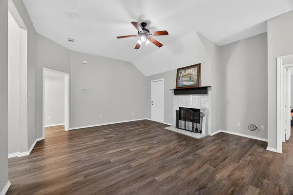 $1,875 | 3205 Carverly Avenue, Fort Worth, TX 76119