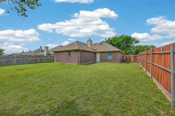 $1,875 | 3205 Carverly Avenue, Fort Worth, TX 76119