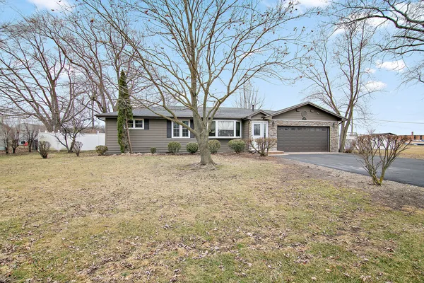 $249,900 | 4754 West Hilltop Drive, Kankakee, IL 60901