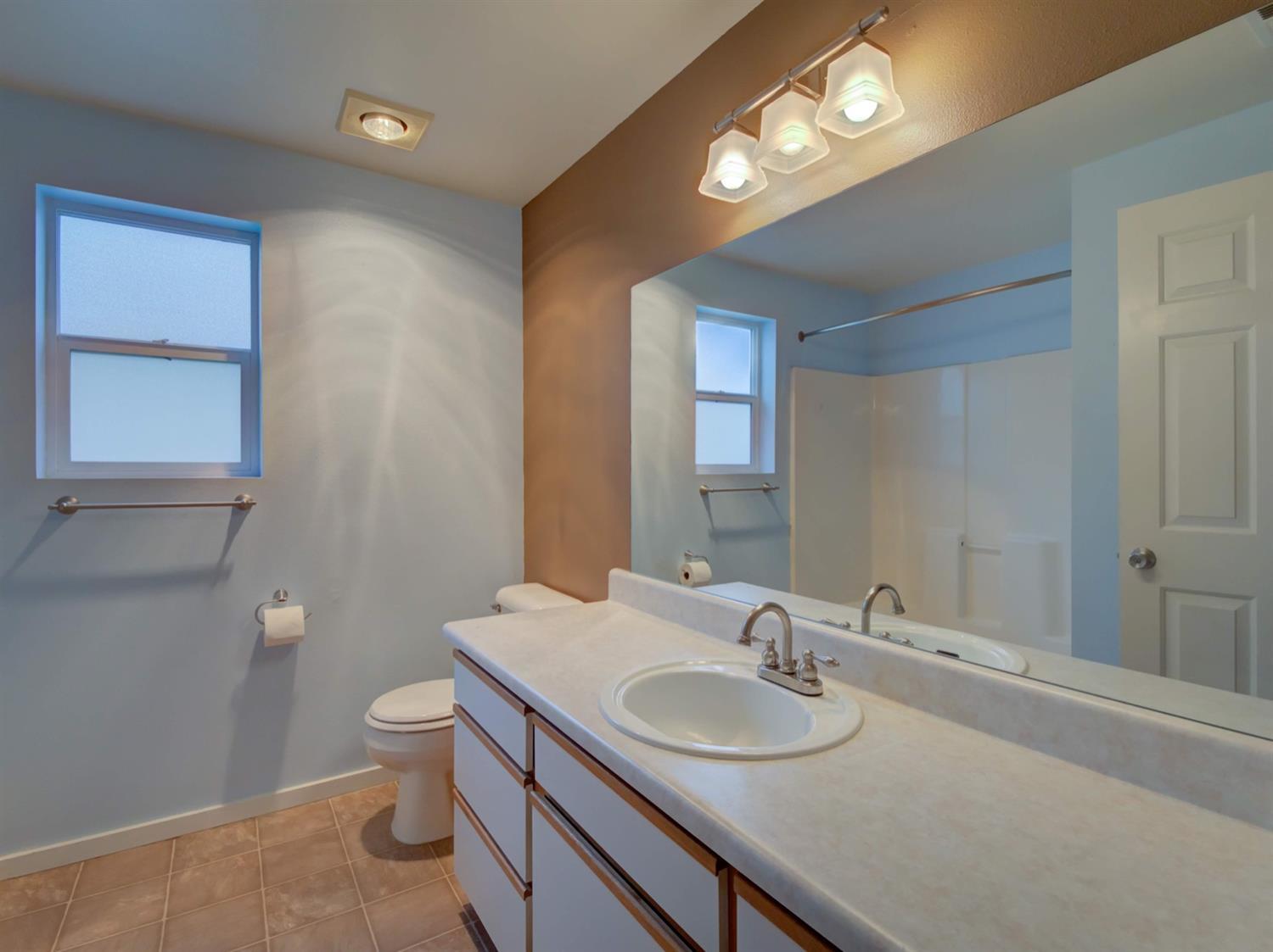 338 Fargo Street Eagle Point, OR 97524 - Photo 11 of 16 Additional Photo