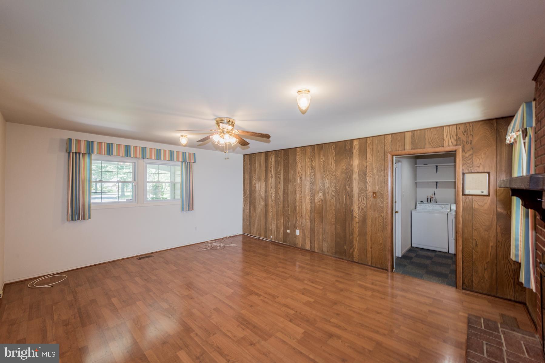 8745 Oxwell Lane Laurel, MD 20708 - Photo 15 of 30 Family Room