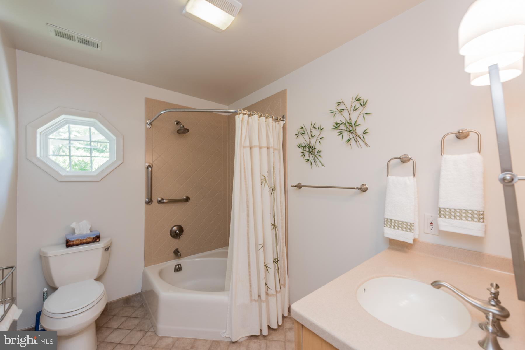8745 Oxwell Lane Laurel, MD 20708 - Photo 25 of 30 Bath