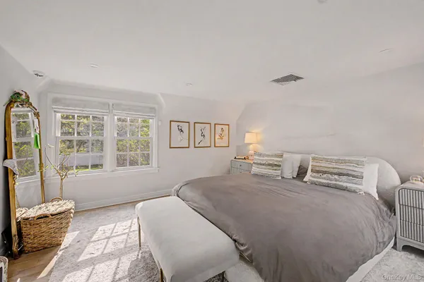 $2,650,000 | 24 Ludlow Drive, Chappaqua, NY 10514