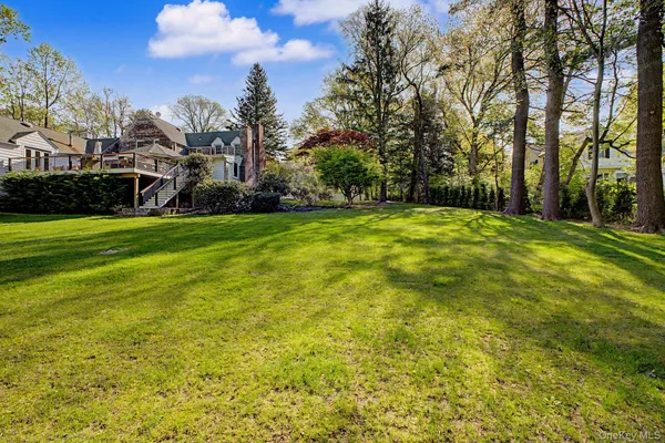 $2,650,000 | 24 Ludlow Drive, Chappaqua, NY 10514