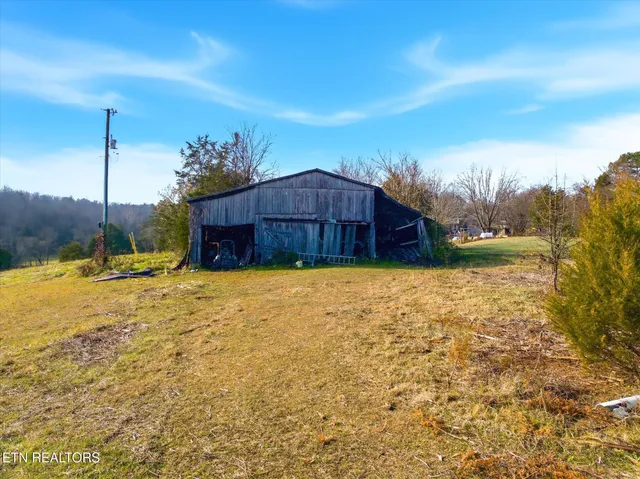 $549,900 | 8217 Rodgers Road, Corryton, TN 37721