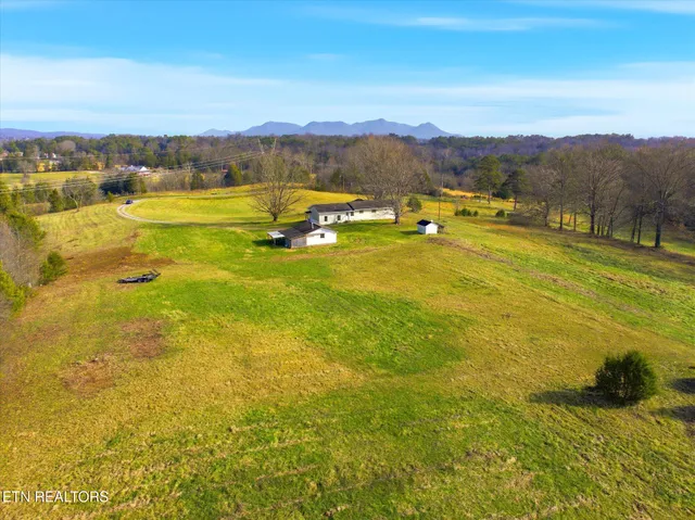 $549,900 | 8217 Rodgers Road, Corryton, TN 37721