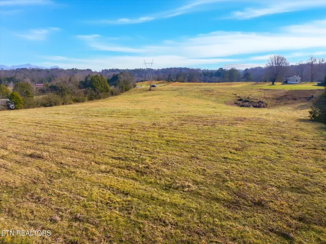 $549,900 | 8217 Rodgers Road, Corryton, TN 37721