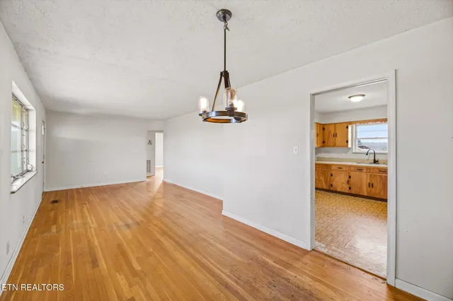 $549,900 | 8217 Rodgers Road, Corryton, TN 37721