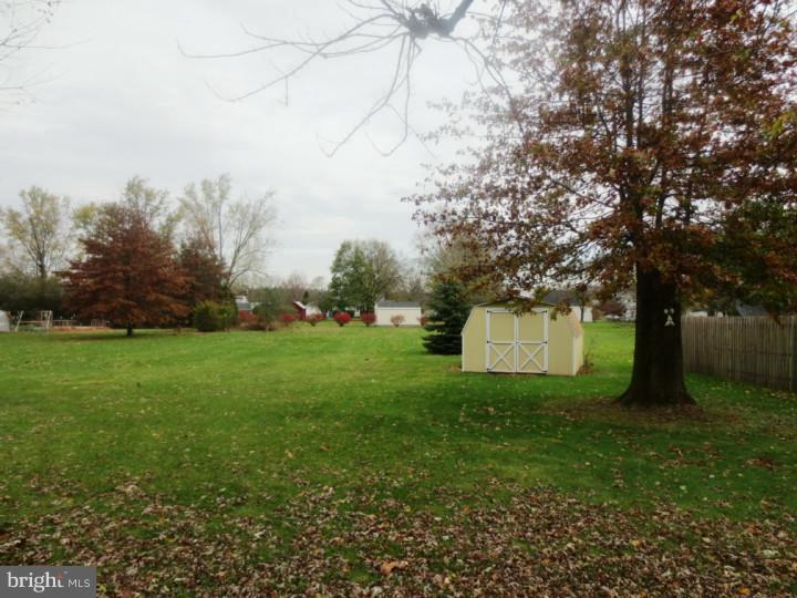 627 Melvin Road Telford, PA 18969 - Photo 4 of 13 Back Yard