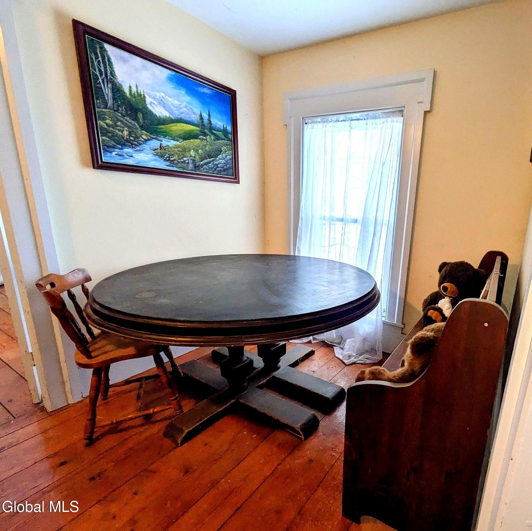 1483 County Rte 49 Argyle, NY 12809 - Photo 7 of 14 06_dining_nook