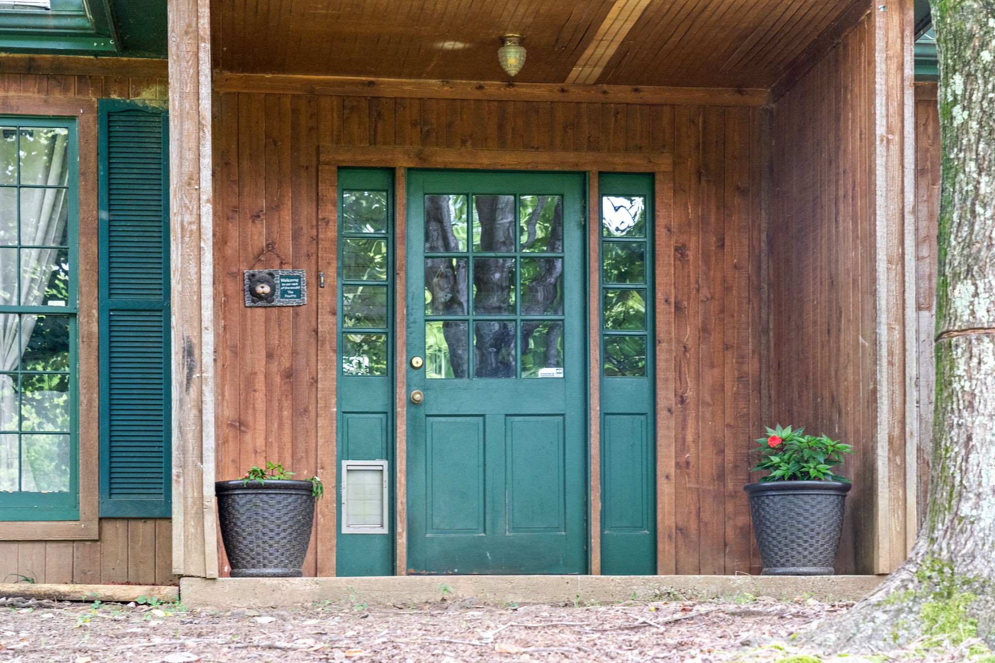 1040 Sensing Road Charlotte, TN 37036 - Photo 18 of 41 a view of a entryway of a house