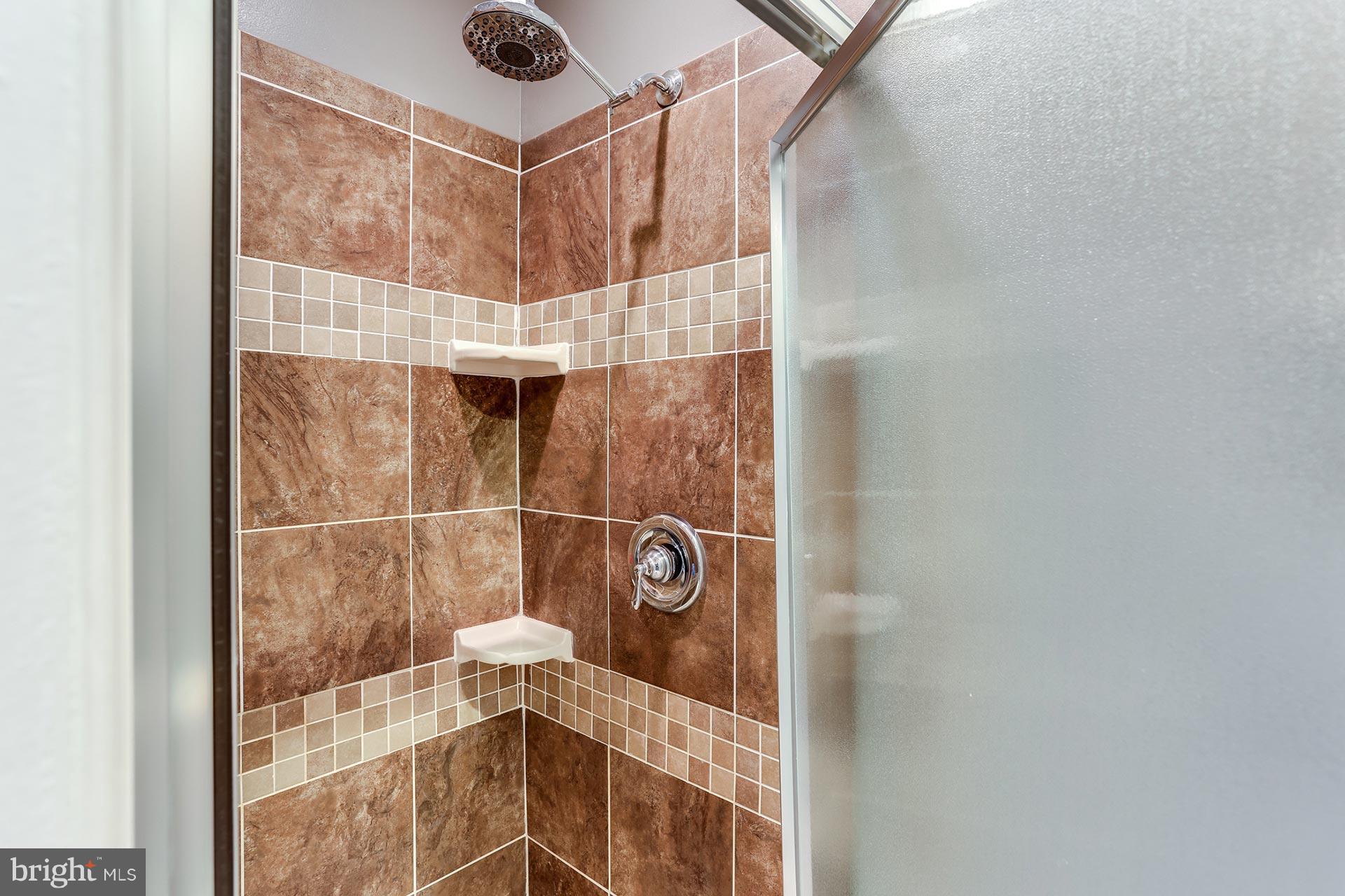 5560 Vantage Point Road Columbia, MD 21044 - Photo 14 of 24 Bath (Master)