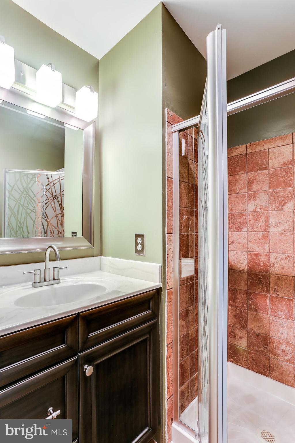 5560 Vantage Point Road Columbia, MD 21044 - Photo 17 of 24 Bath