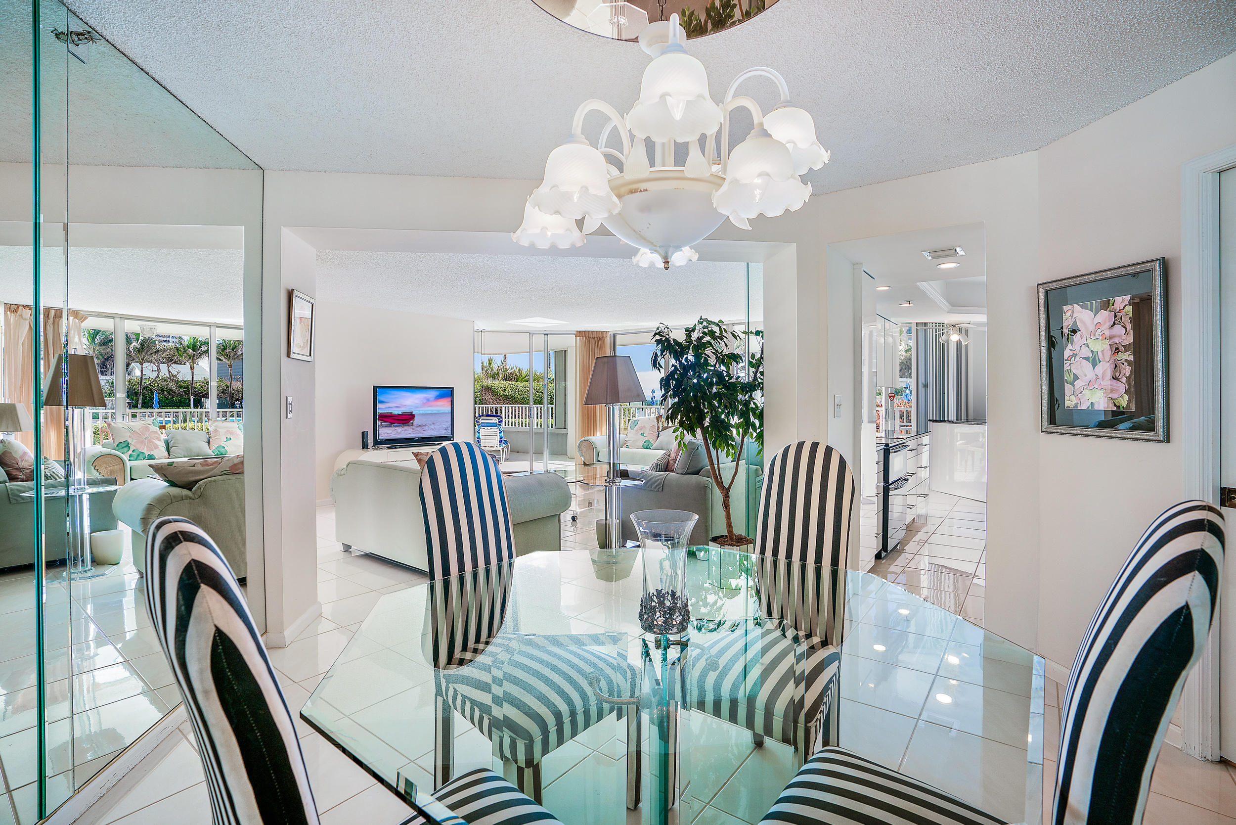 5200 North Ocean Drive, Unit 102 Riviera Beach, FL 33404 - Photo 12 of 14 Dining