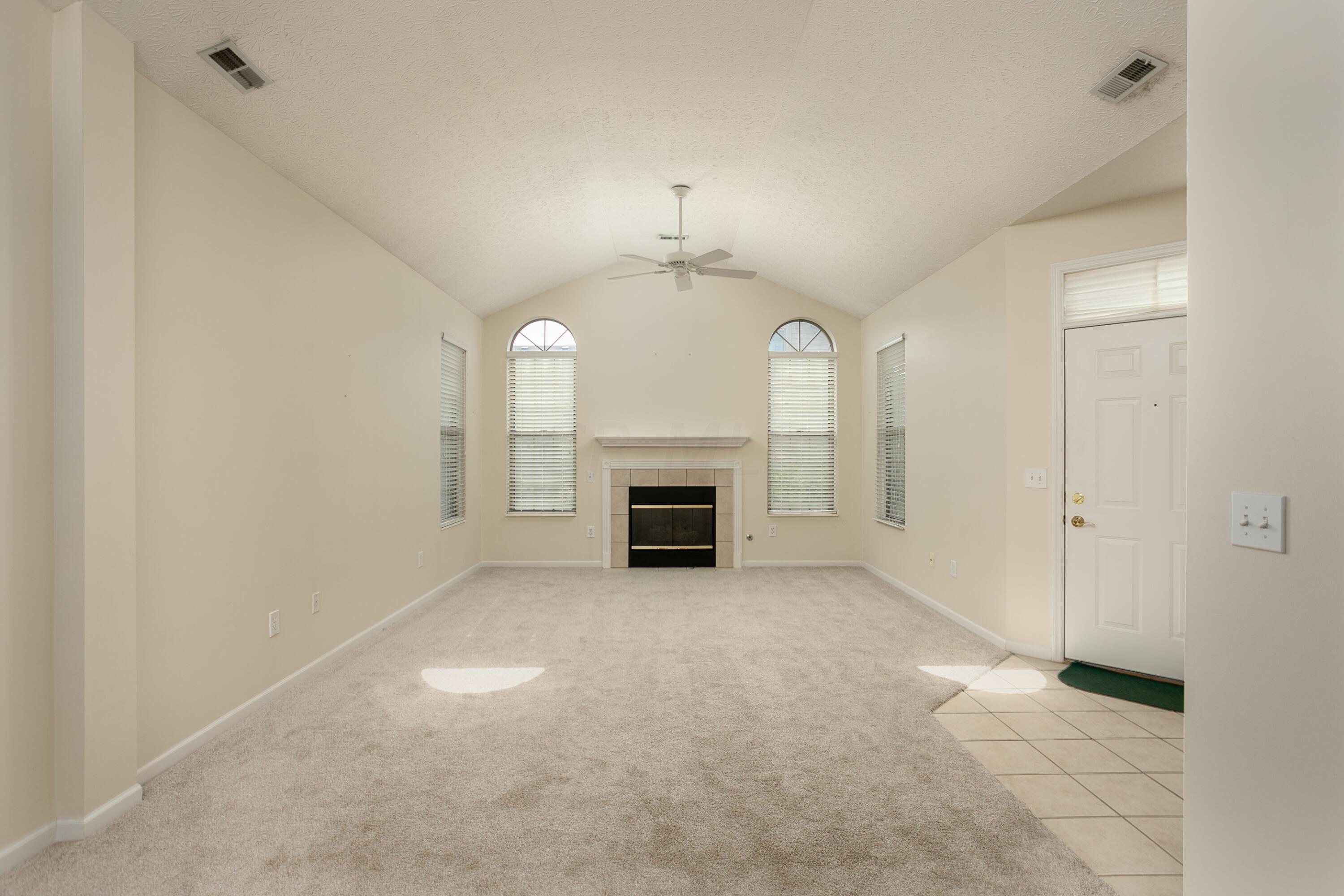3691 Stoneway Point Powell, OH 43065 - Photo 5 of 29 _MG_4967-Edit