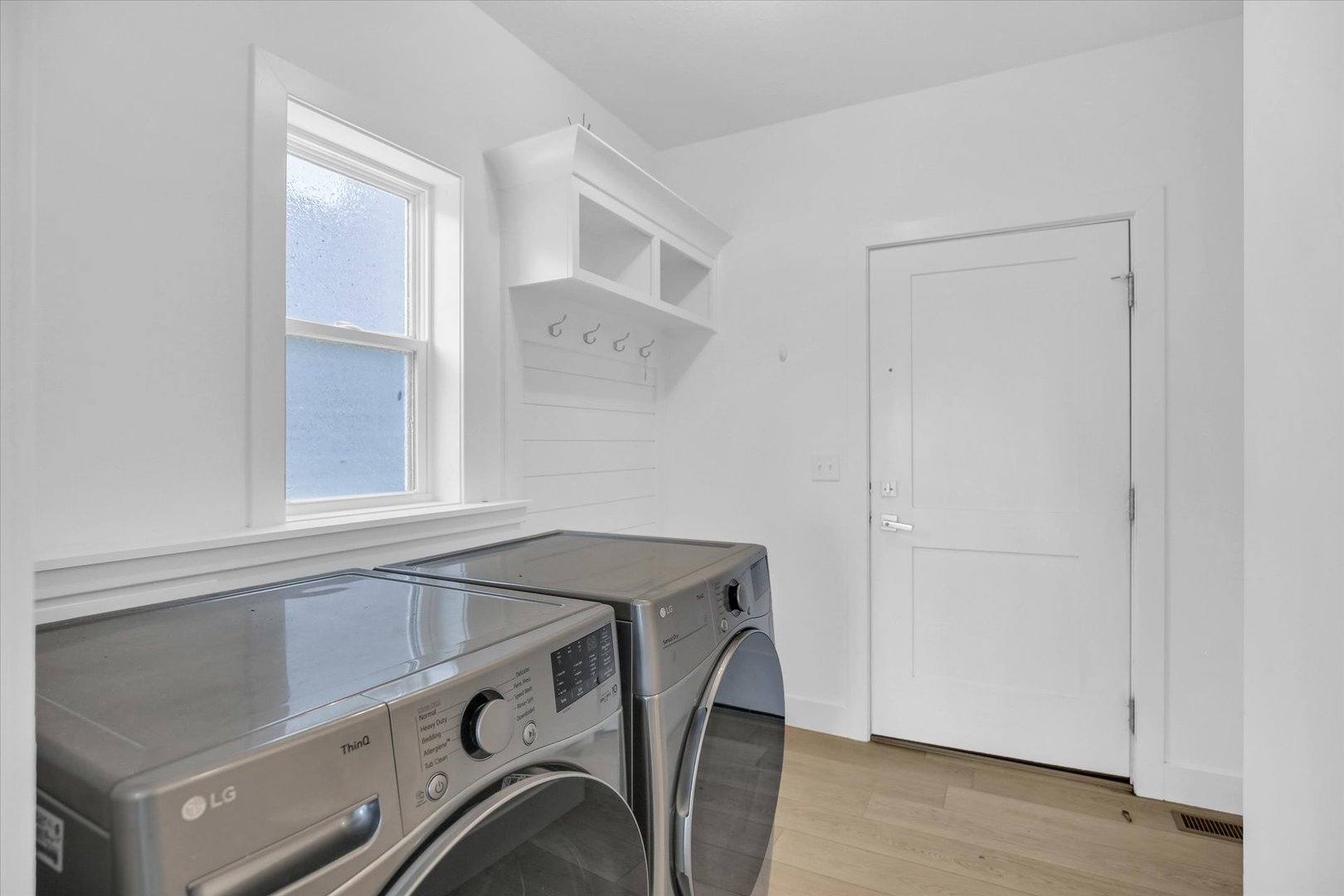 4508 Legends Drive Champaign, IL 61822 - Photo 16 of 45 a utility room with dryer and washer