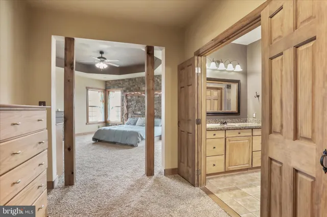 a view of a workspace with furniture