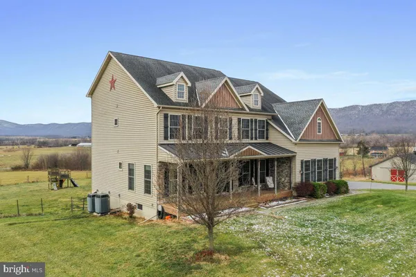 $897,900 | 9763 Blue Spring Road, Mercersburg, PA 17236