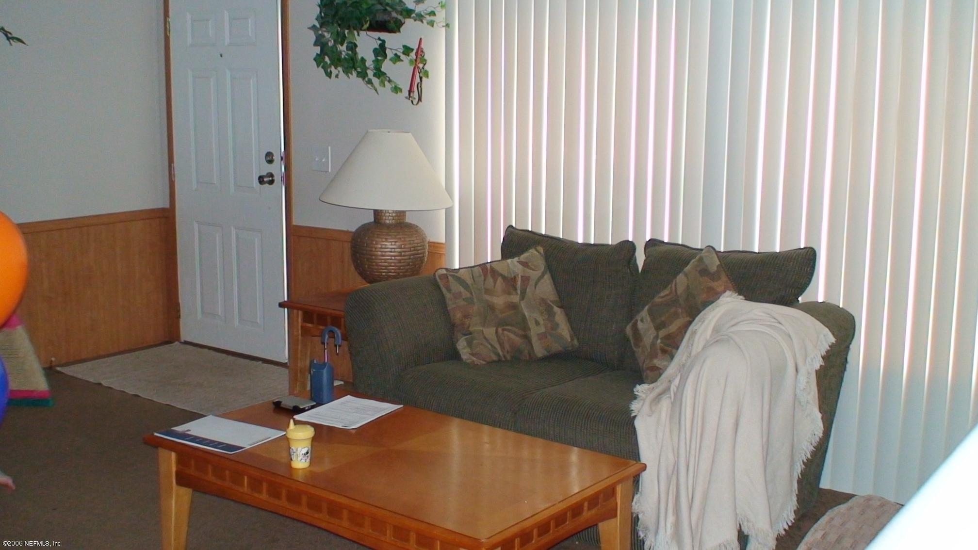 2002 Rose Ridge Court Middleburg, FL 32068 - Photo 6 of 12 living room