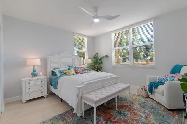 $379,000 | 804 East Windward Way, Unit 307, Lantana, FL 33462