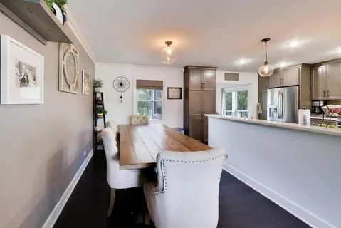 $499,000 | 2167 Midhurst Road, Downers Grove, IL 60516