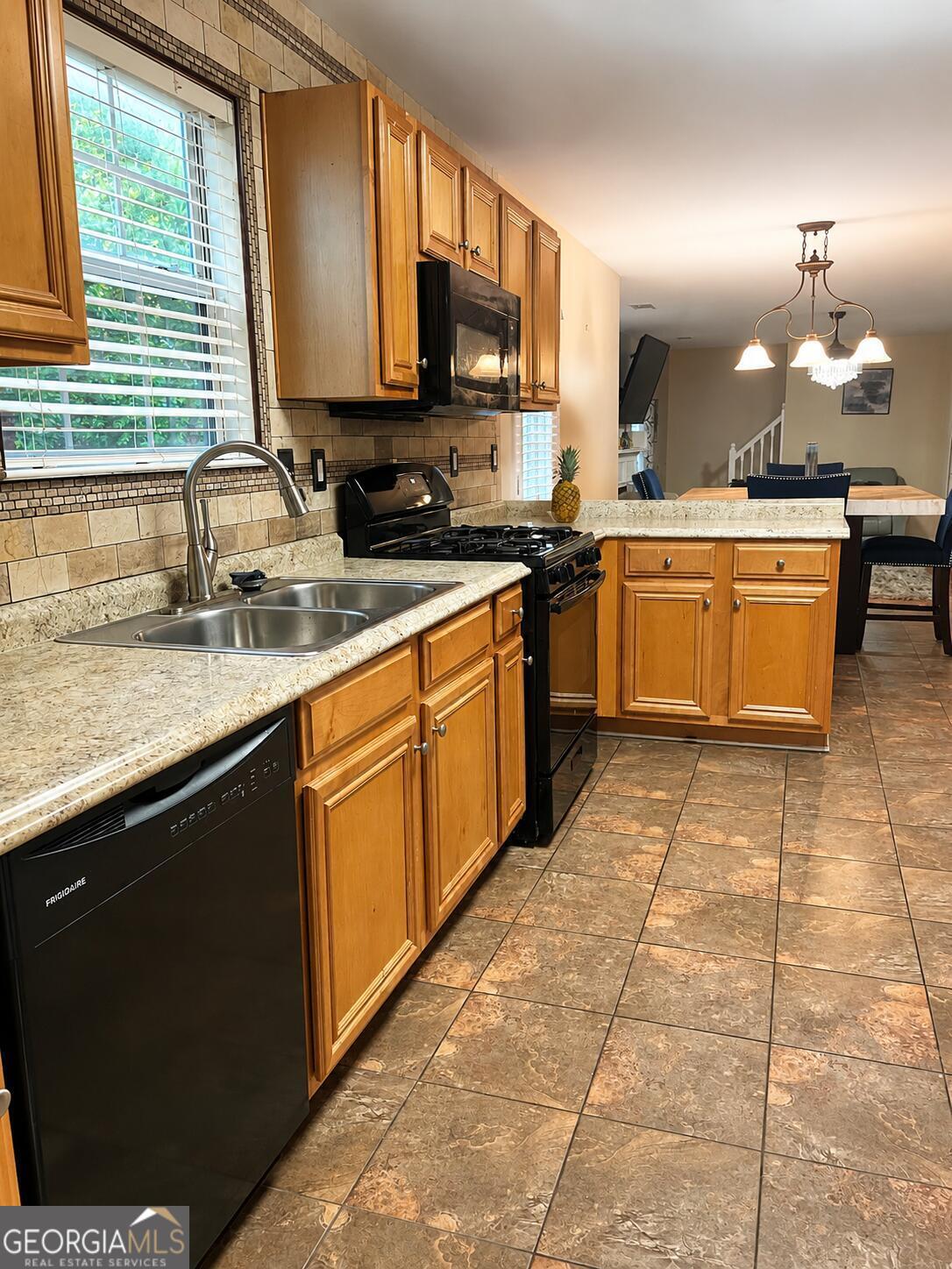 4889 Triger Lane Fairburn, GA 30213 - Photo 5 of 13