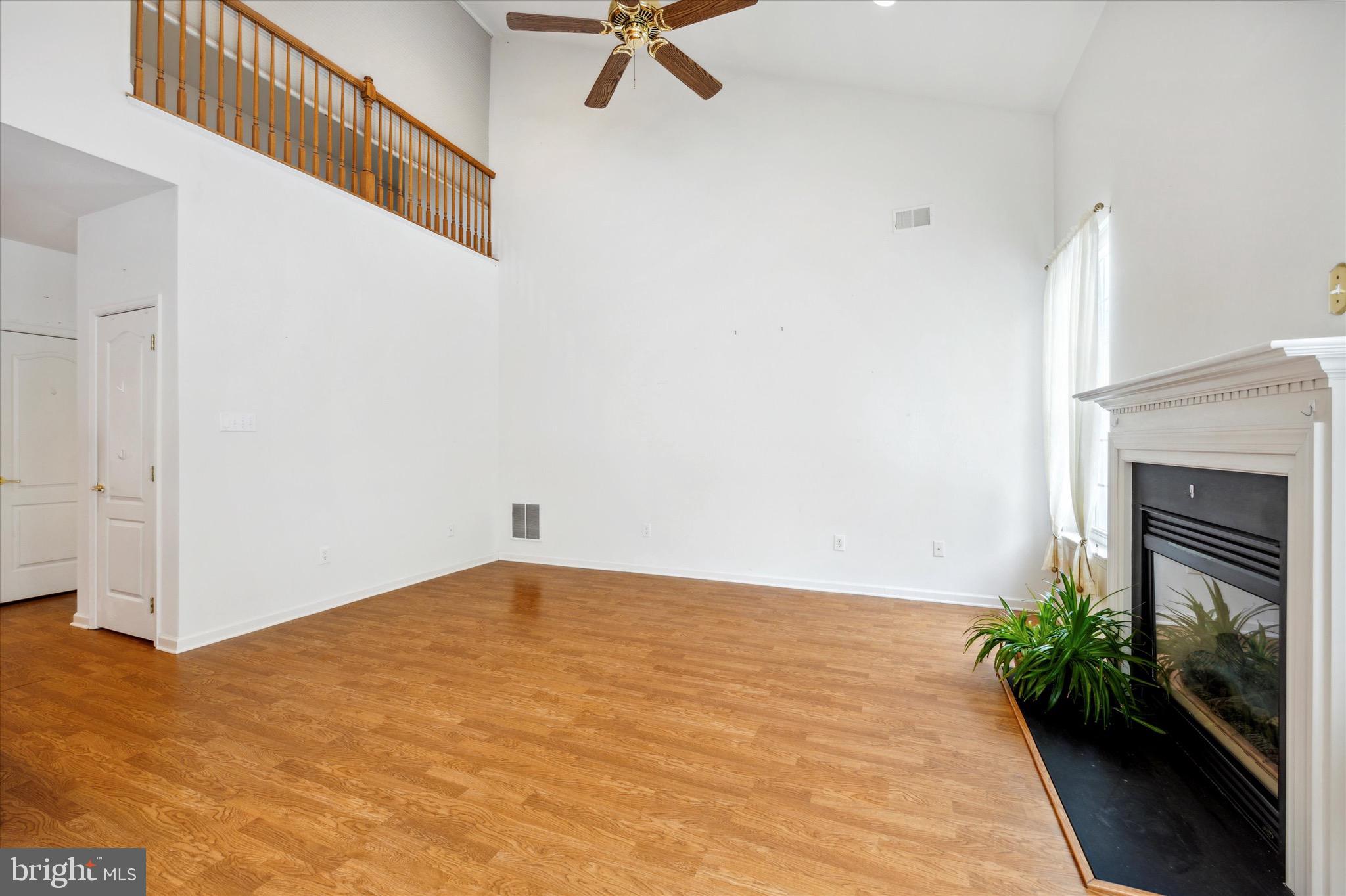 189 Stoyer Road Coatesville, PA 19320 - Photo 15 of 30 2nd floor overlooks den