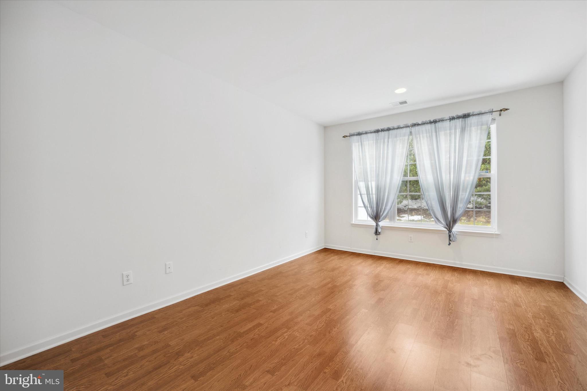 189 Stoyer Road Coatesville, PA 19320 - Photo 8 of 30 1st Floor Primary BR