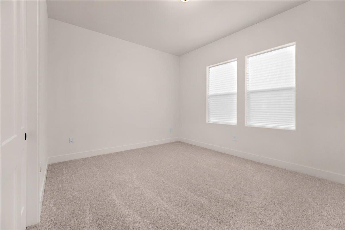 1023 Beaver Pond Loop Madera, CA 93636 - Photo 33 of 70 Gallery Image 33