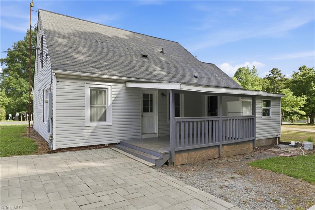 2816 Old Liberty Road Randleman, NC 27317 - Photo 6 of 41