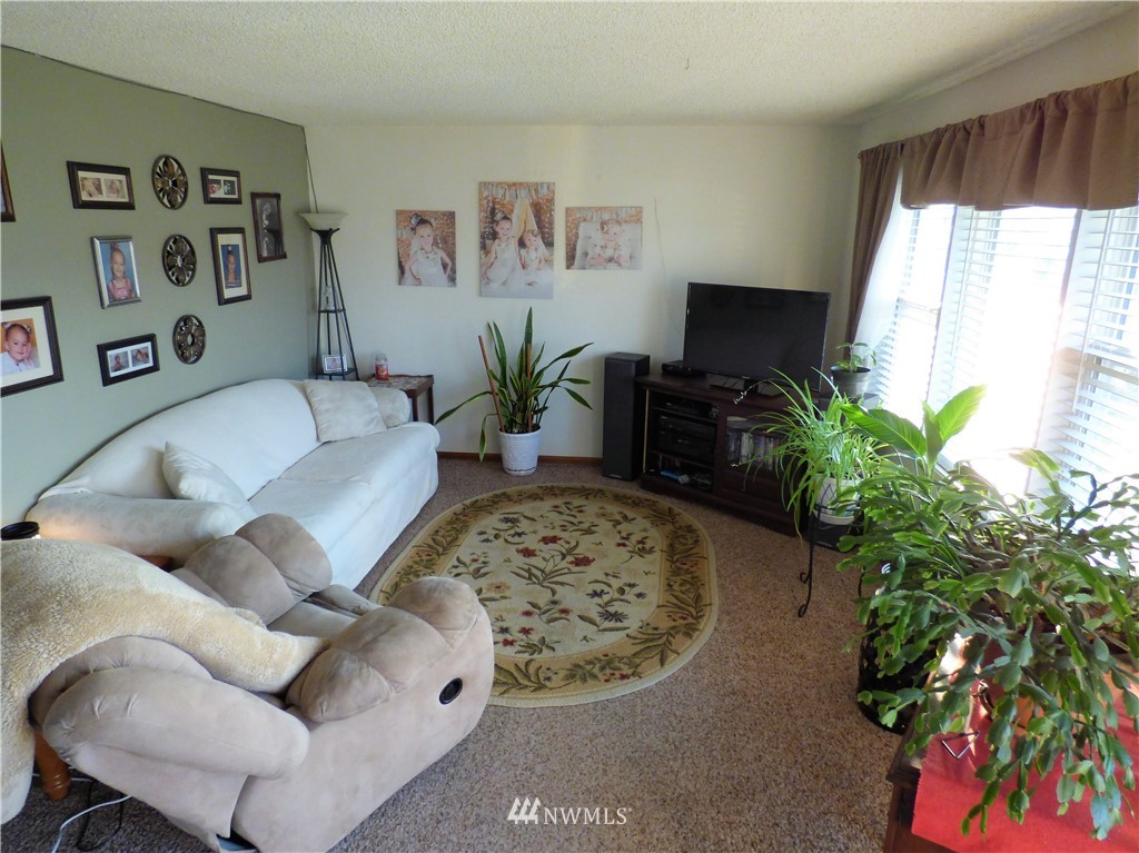 279 North Dale Road Moses Lake, WA 98837 - Photo 3 of 18 Gallery Image 3